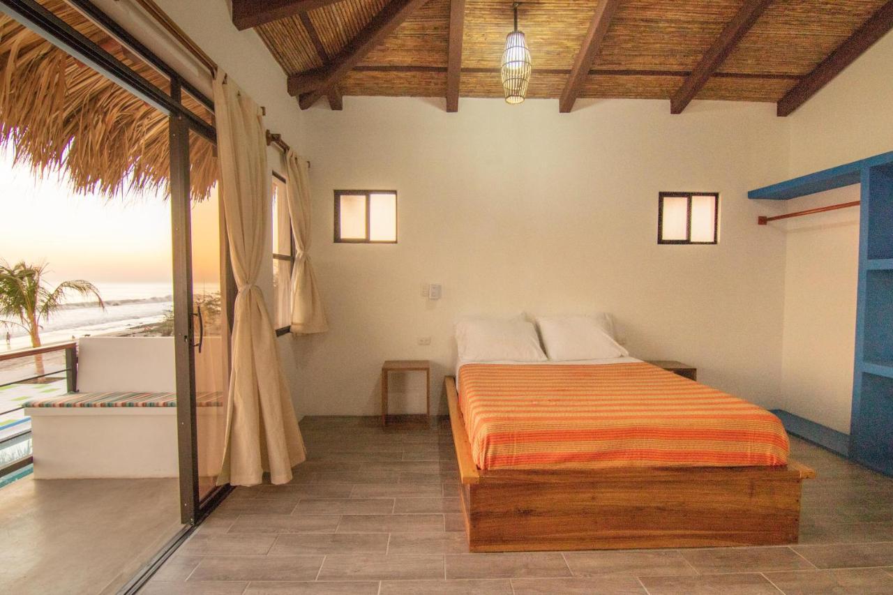 Costa Oeste Tola Exterior photo